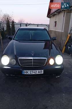 Седан Mercedes-Benz E-Class 2000 в Ровно