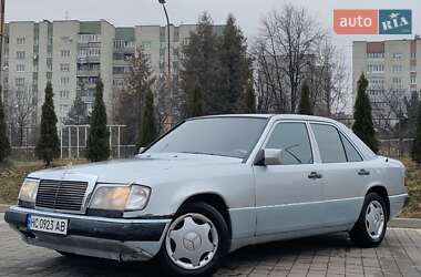 Седан Mercedes-Benz E-Class 1985 в Дрогобичі