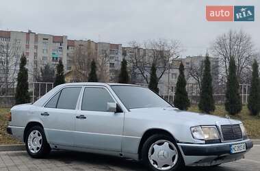 Седан Mercedes-Benz E-Class 1985 в Дрогобичі