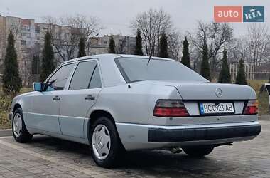 Седан Mercedes-Benz E-Class 1985 в Дрогобичі