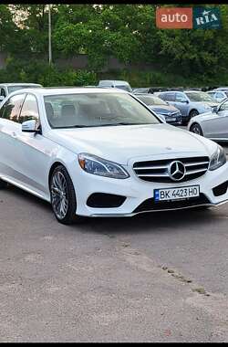 Седан Mercedes-Benz E-Class 2015 в 