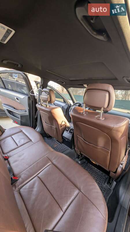 Седан Mercedes-Benz E-Class 2009 в Ивано-Франковске