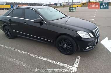 Седан Mercedes-Benz E-Class 2009 в Києві