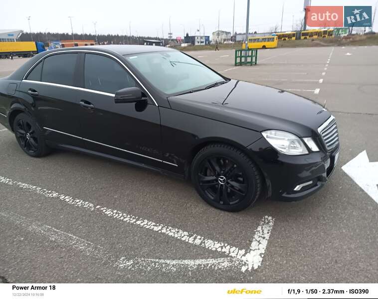 Седан Mercedes-Benz E-Class 2009 в Киеве