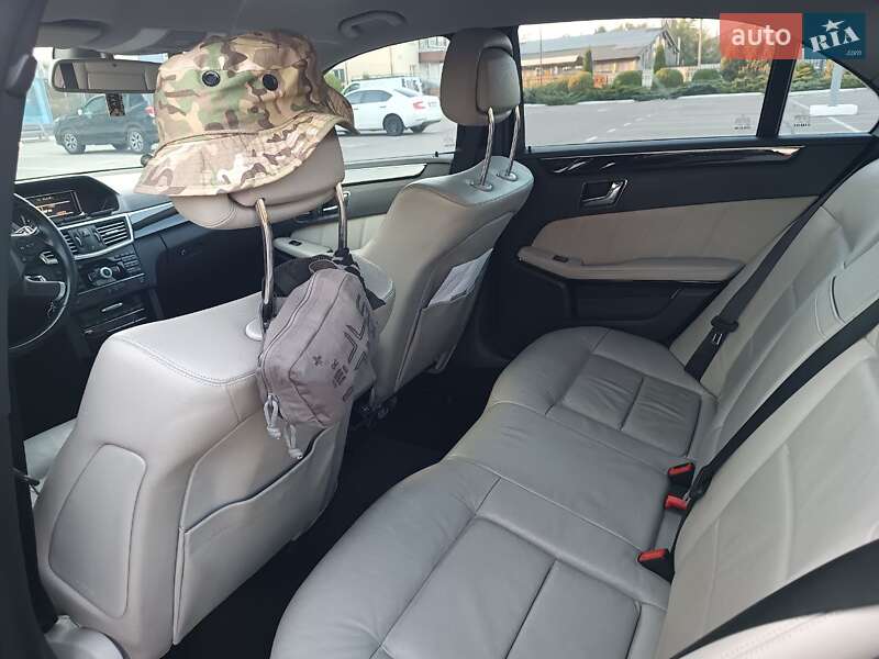 Седан Mercedes-Benz E-Class 2009 в Киеве