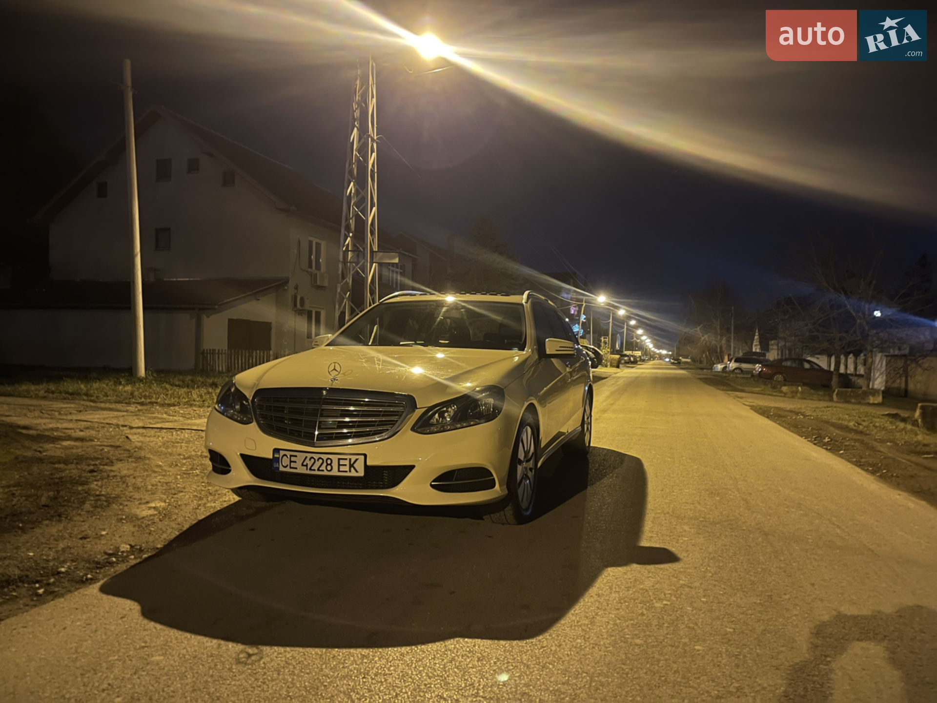 2013 Mercedes-Benz E-klasse - мініатюра 16