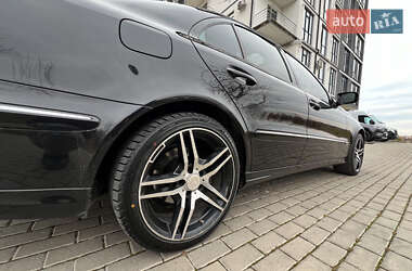 Седан Mercedes-Benz E-Class 2007 в Рівному