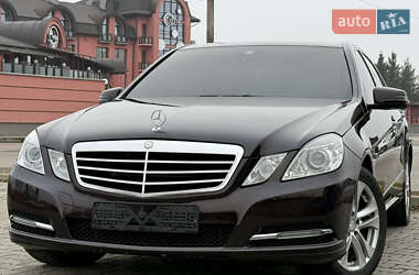 Седан Mercedes-Benz E-Class 2010 в Львові