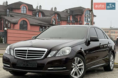 Седан Mercedes-Benz E-Class 2010 в Львові