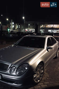 Седан Mercedes-Benz E-Class 2002 в Борисполе