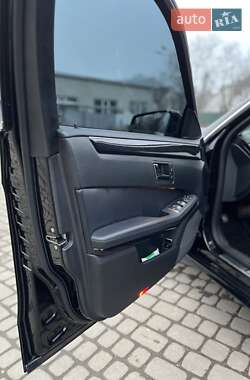 Седан Mercedes-Benz E-Class 2011 в 