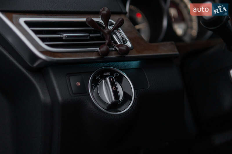 Универсал Mercedes-Benz E-Class 2013 в Хмельницком