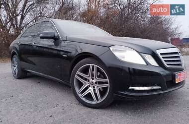 Седан Mercedes-Benz E-Class 2011 в Миргороді