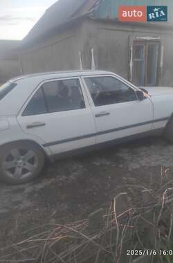 Седан Mercedes-Benz E-Class 1986 в Белгороде-Днестровском