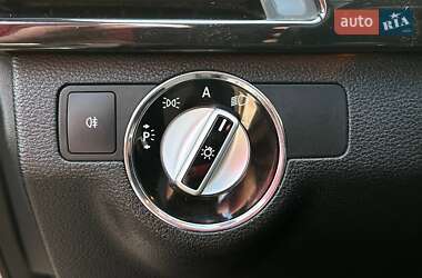 Седан Mercedes-Benz E-Class 2010 в 