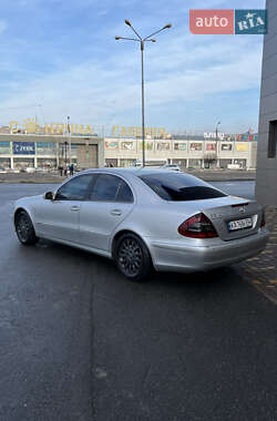 Седан Mercedes-Benz E-Class 2002 в Кривому Розі