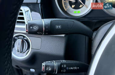 Седан Mercedes-Benz E-Class 2013 в 