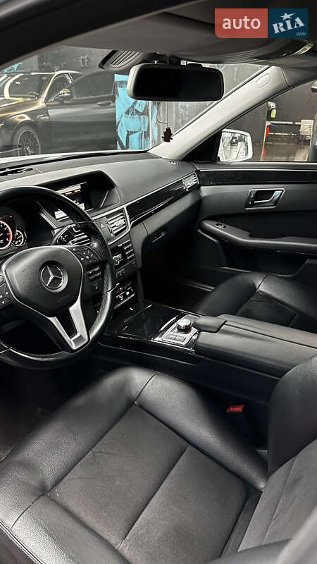 Седан Mercedes-Benz E-Class 2012 в Киеве фото 5 Седан Mercedes-Benz E-Class 2012 в Киеве