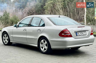 Седан Mercedes-Benz E-Class 2004 в Новояворовске