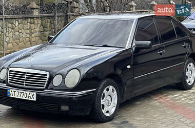 Седан Mercedes-Benz E-Class 1996 в Косові