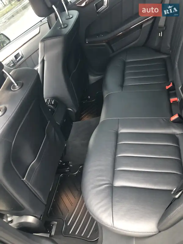 Mercedes-Benz E-Class 2010