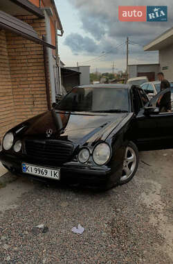 Седан Mercedes-Benz E-Class 2001 в Білій Церкві