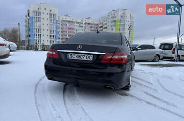 Седан Mercedes-Benz E-Class 2012 в Львове