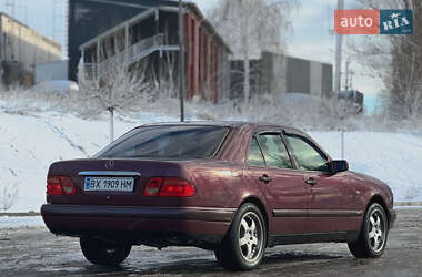 Седан Mercedes-Benz E-Class 1996 в Хмельницком