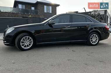 Седан Mercedes-Benz E-Class 2012 в Киеве