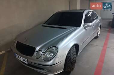 Седан Mercedes-Benz E-Class 2003 в Львове