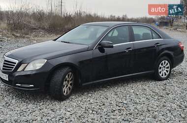 Седан Mercedes-Benz E-Class 2013 в Киеве