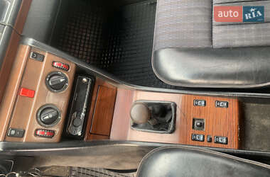 Седан Mercedes-Benz E-Class 1986 в 
