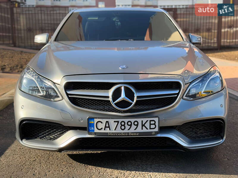 Седан Mercedes-Benz E-Class 2013 в Умани