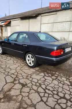 Mercedes-Benz E-Class 1998