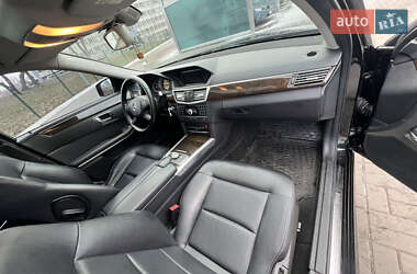 Седан Mercedes-Benz E-Class 2012 в Киеве