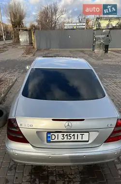 Mercedes-Benz E-Class 2004