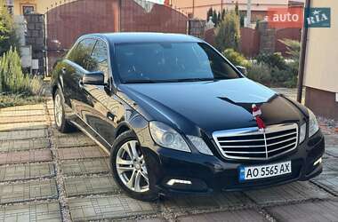 Седан Mercedes-Benz E-Class 2010 в Ужгороді