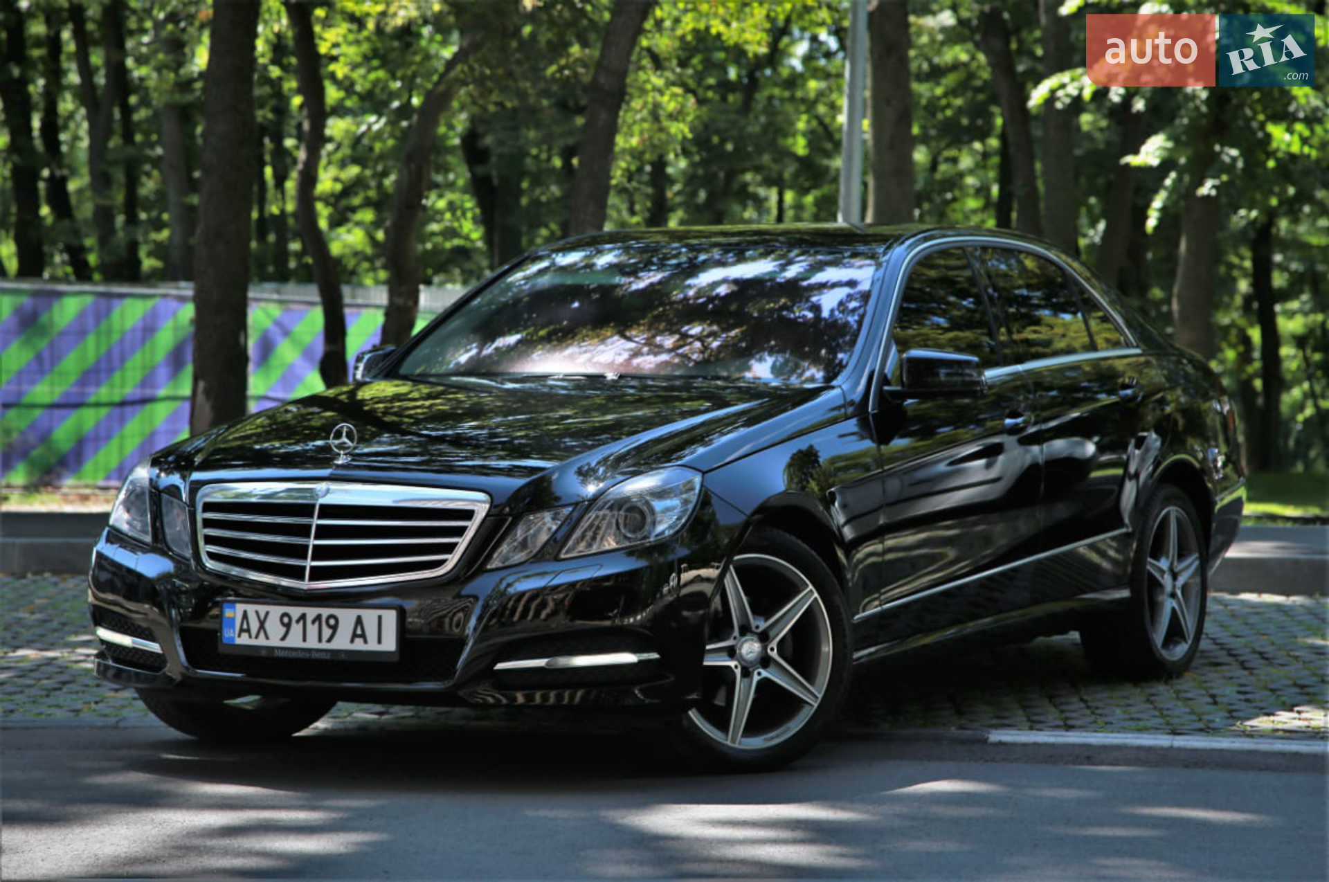 2012 Mercedes-Benz E-klasse - фото 1