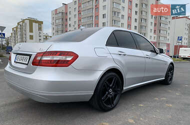 Седан Mercedes-Benz E-Class 2012 в Виннице