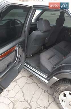 Седан Mercedes-Benz E-Class 1995 в 