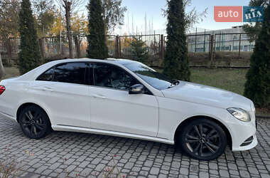 Седан Mercedes-Benz E-Class 2013 в Бориславе