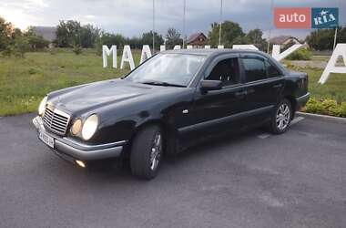 Седан Mercedes-Benz E-Class 1998 в Малині