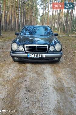 Седан Mercedes-Benz E-Class 1998 в Малині