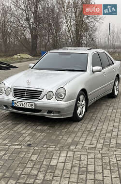 Седан Mercedes-Benz E-Class 2001 в Сокале