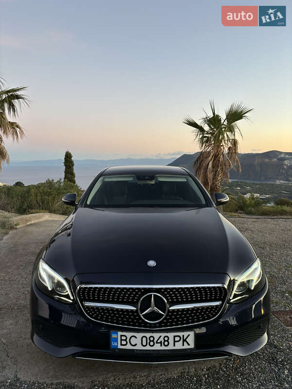 Седан Mercedes-Benz E-Class 2016 в Львове