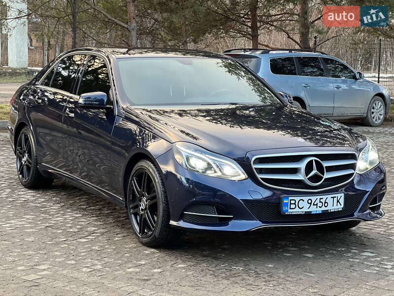 Седан Mercedes-Benz E-Class 2015 в Самборі