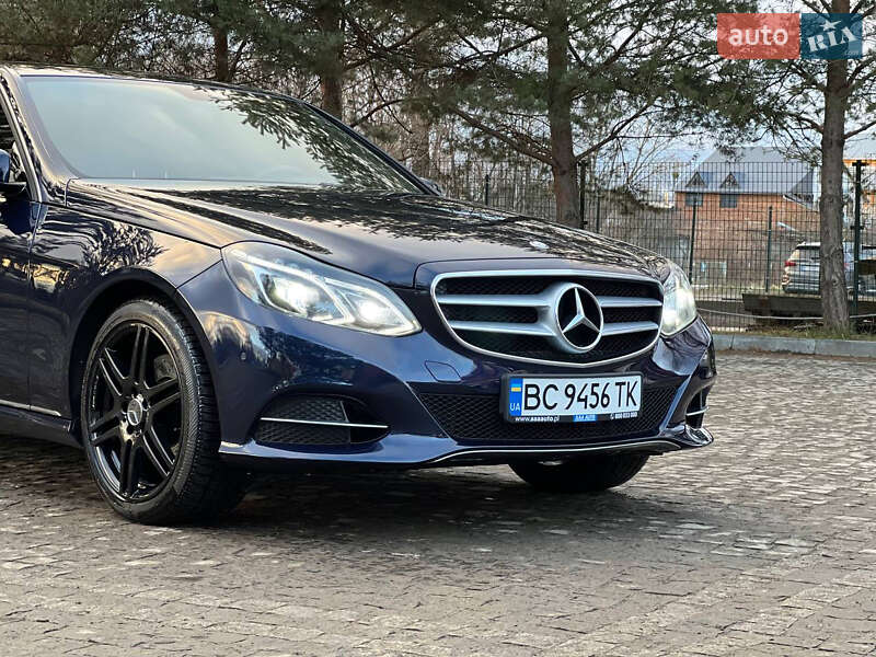 Седан Mercedes-Benz E-Class 2015 в Самборі