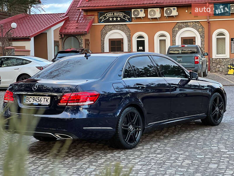 Седан Mercedes-Benz E-Class 2015 в Самборі