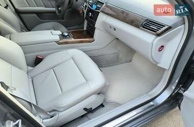 Седан Mercedes-Benz E-Class 2012 в 