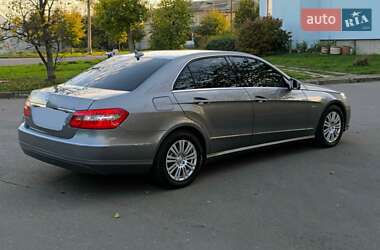 Седан Mercedes-Benz E-Class 2012 в 